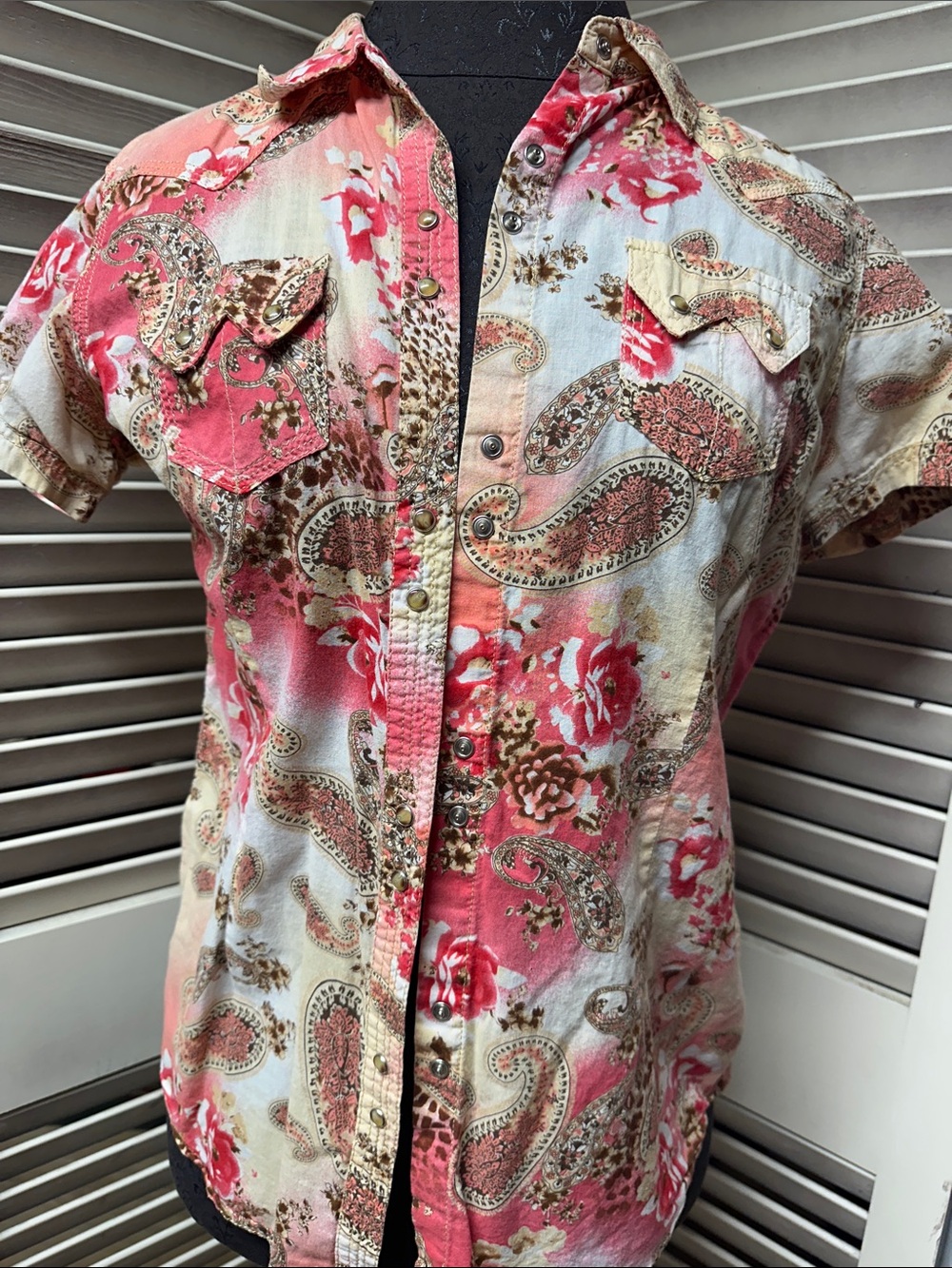 Ariat Coral and Cream Paisley Floral Short-Sleeve Button Down